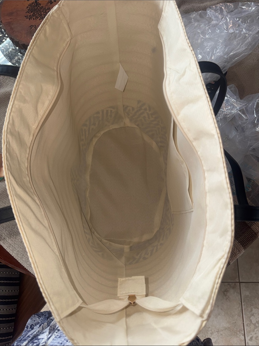 Luxury Cream and Black Woven Straw Tote with Logo nwt - Picture 7 of 14